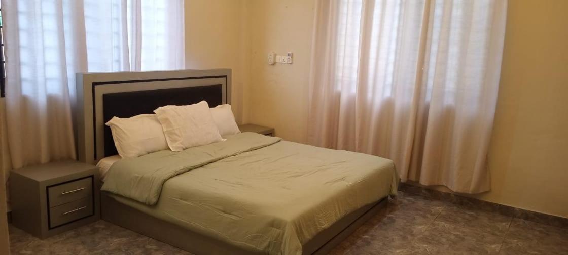 Agape Villa Sekondi-Takoradi Exteriör bild