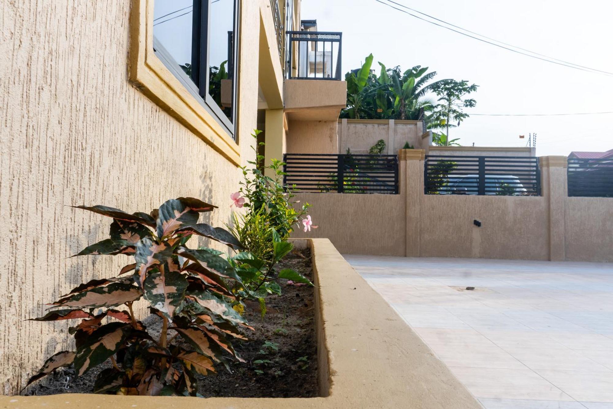 Agape Villa Sekondi-Takoradi Exteriör bild