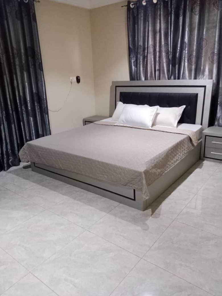 Agape Villa Sekondi-Takoradi Exteriör bild