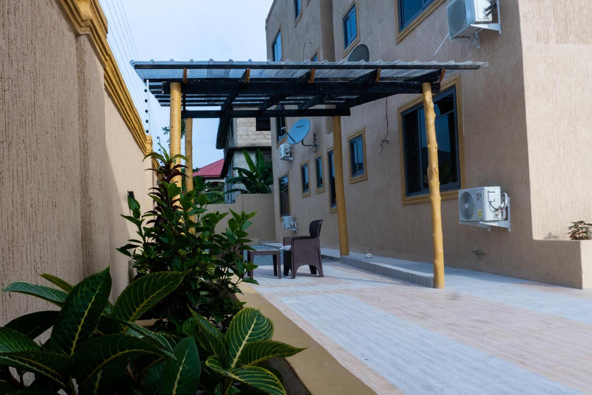Agape Villa Sekondi-Takoradi Exteriör bild