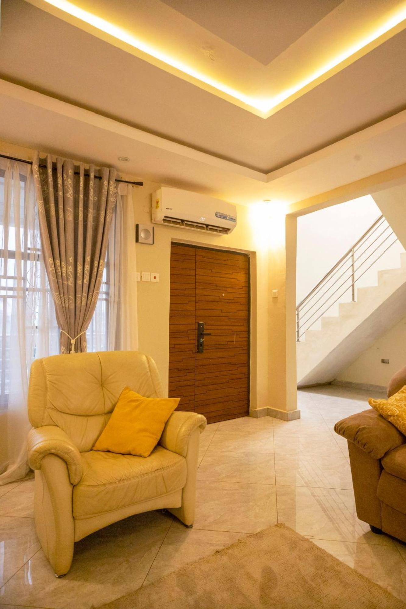 Agape Villa Sekondi-Takoradi Exteriör bild