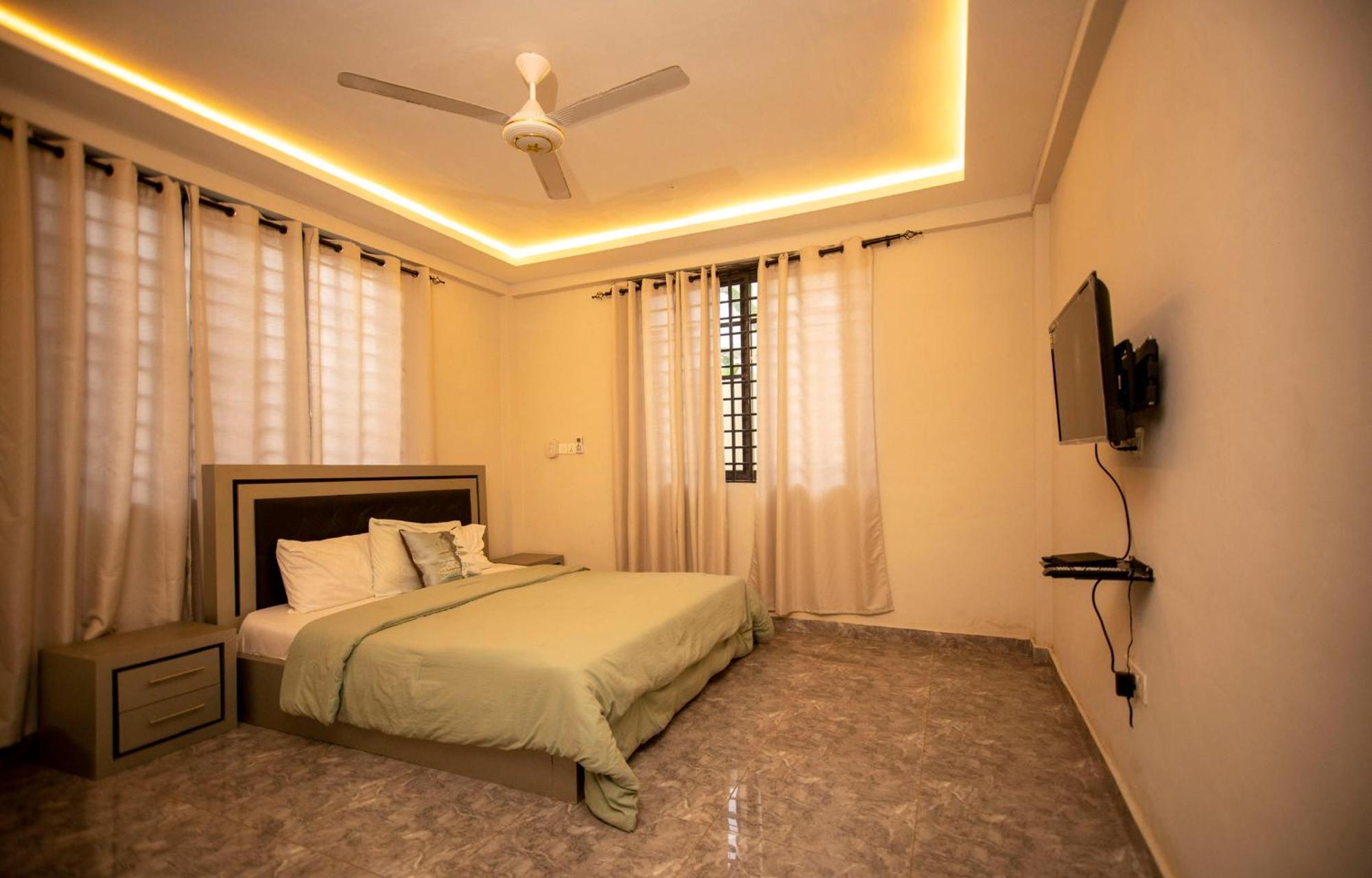 Agape Villa Sekondi-Takoradi Exteriör bild